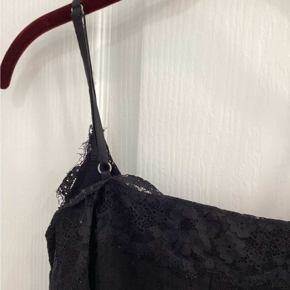Abercrombie & Fitch Elegant Black Cami with Lace Detail - Picture 8 of 10